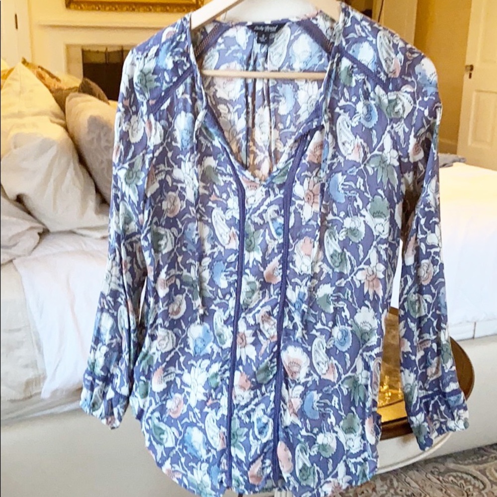 Lucky Brand lightweight pullover blouse.